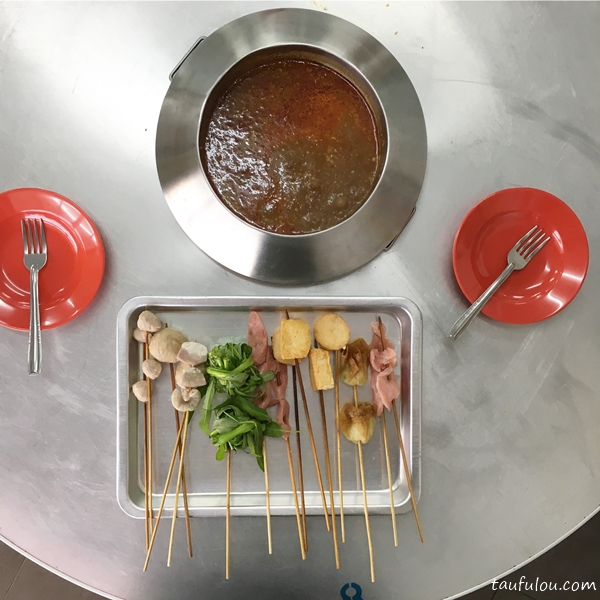 Satay celup 马六甲 马六甲11大必吃美食! 你都吃过了吗？