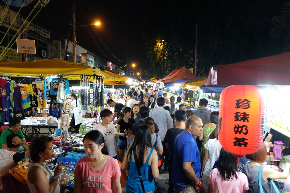 Me near pasar malam Johor Bahru