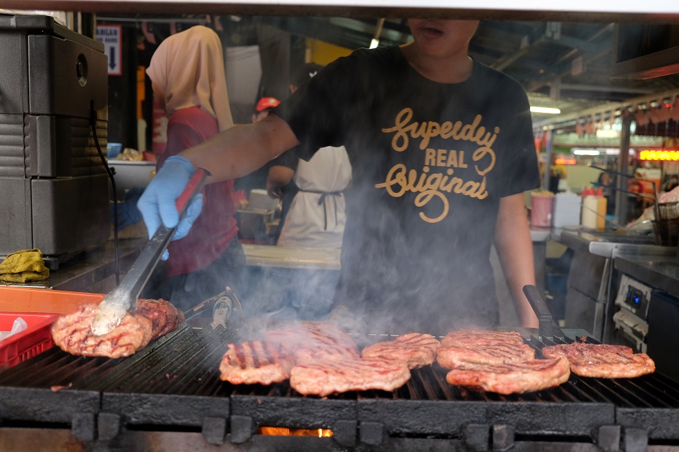 Cheese Burger Bakar Abang Burn @ Ampang - I Come, I See, I Hunt and I Chiak